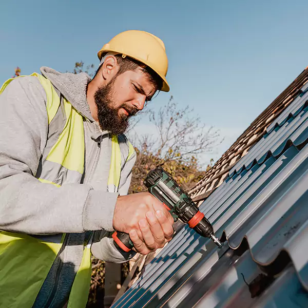 Why Puyallup, WA Property Owners Choose Puyallup Roofing Services for Roof Restoration?