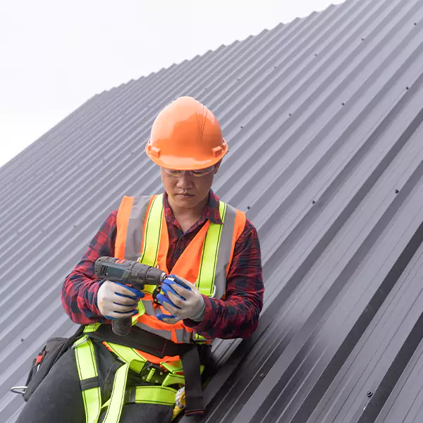 Why Property Owners in Puyallup Choose Puyallup Roofing Services for Tin Roofing Installation Service?